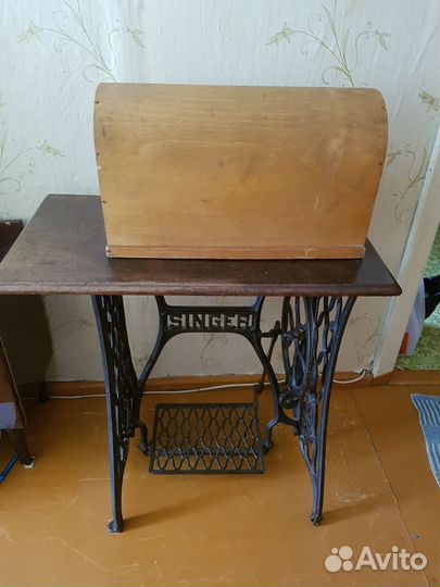 Швейная машинка зингер ножная