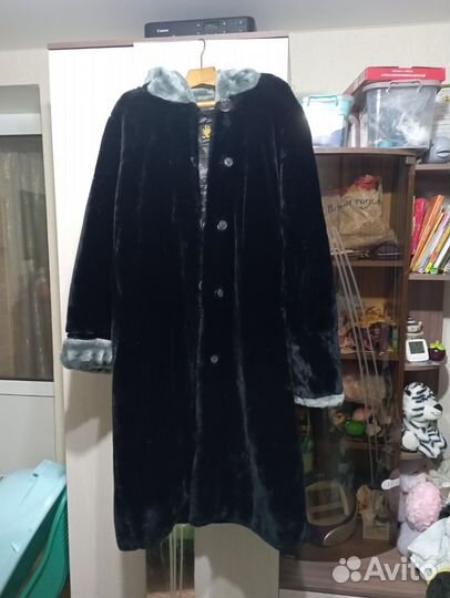 Искусственная шуба длинная с капюшоном