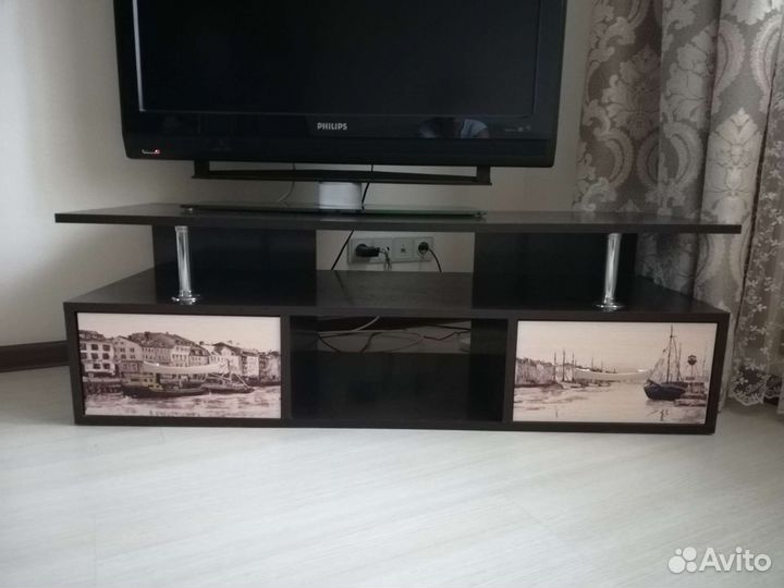 Тумба под телевизор