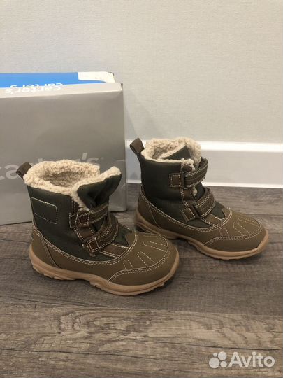 Новые ботинки carters демисезонные