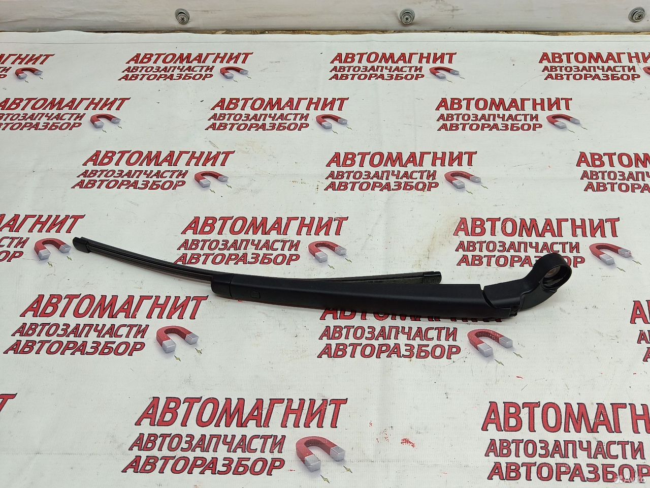 Поводок заднего дворника Lixiang L7