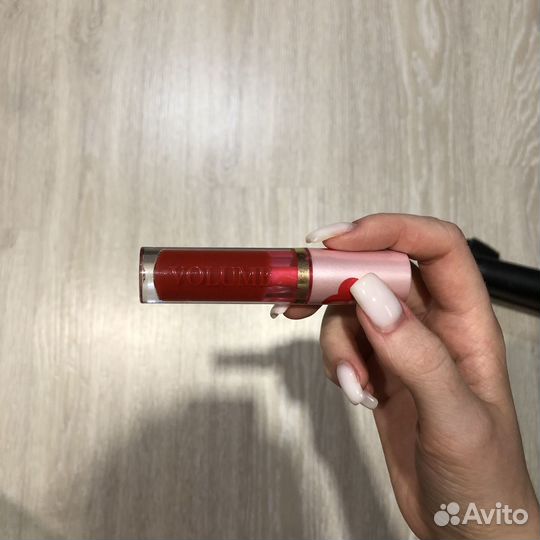 Блеск для губ vivienne sabo 12