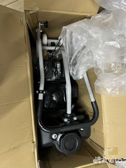 Виброплита бензиновая Linstor пвб-68L