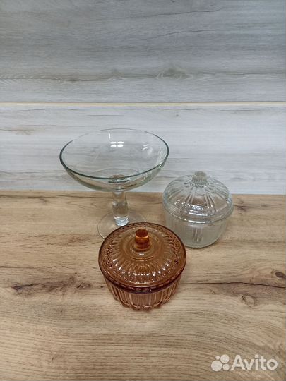 Конфетница с крышкой цветное стекло СССР