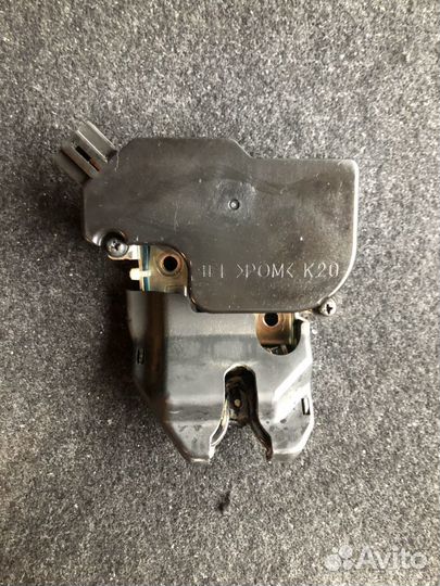 Замок крышки багажника Honda Civic 4d