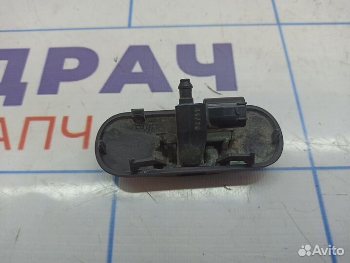 Форсунка омывателя лобового стекла Volksvagen Tigu