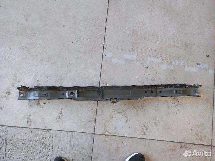 Toyota RAV 4 Суппорт радиатора верхняя планка