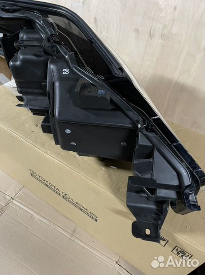 Фара левая Lexus LX идеал оригинал на 2 блока