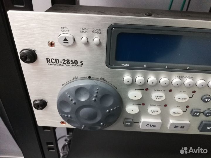 Стойка музыкальная