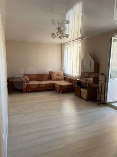 2-к. квартира, 56 м², 10/14 эт.