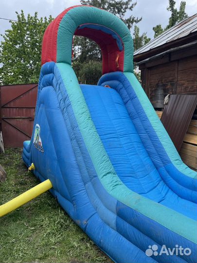 Надувная водная горка