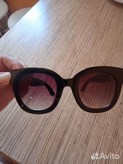 Солнцезащитные очки