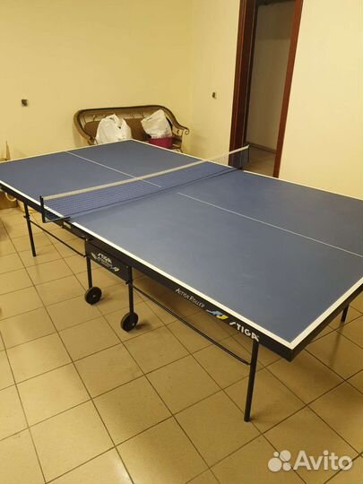 Теннисный стол б/у stiga action roller