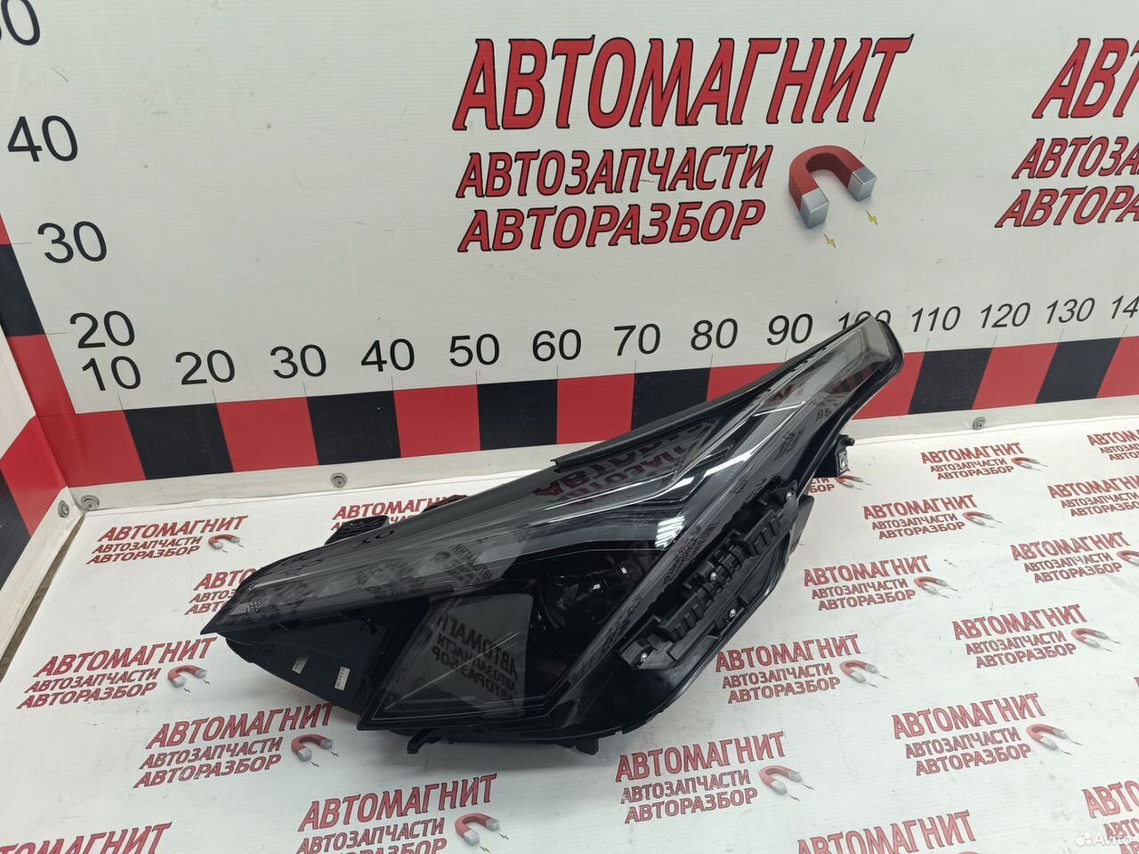Фара левая Changan Uni-Z X5 Plus