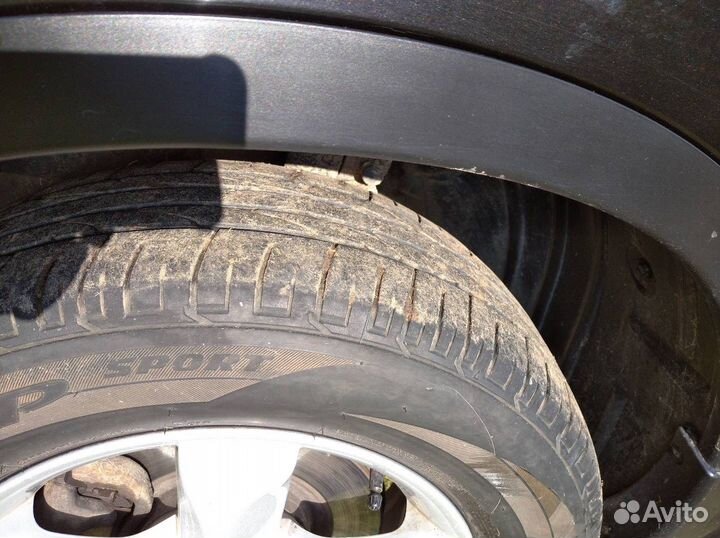 Bridgestone Dueler H/P Sport 215/65 R16 98
