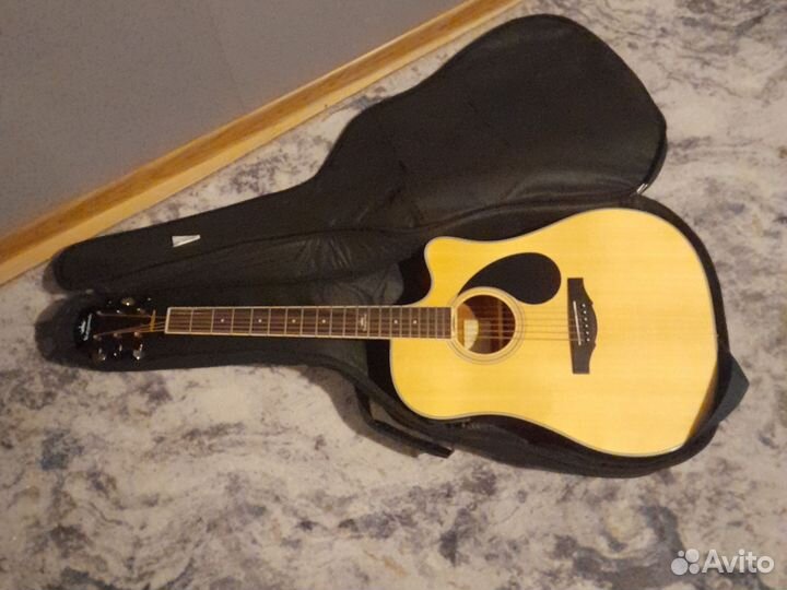 Электроаккустическая Гитара