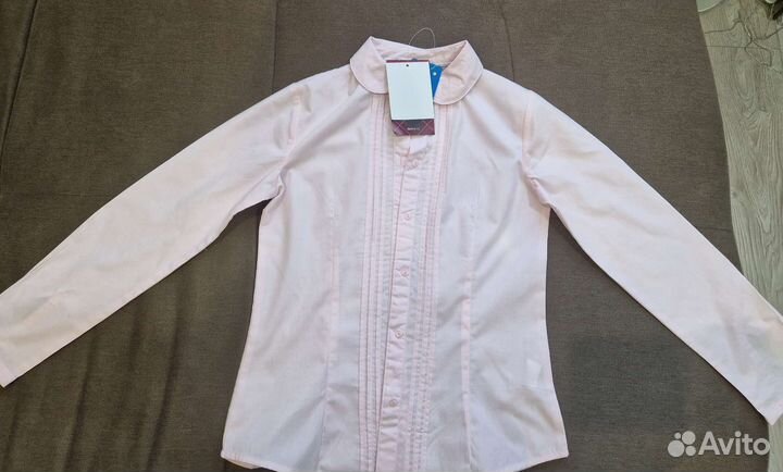 Новая блузка школьная