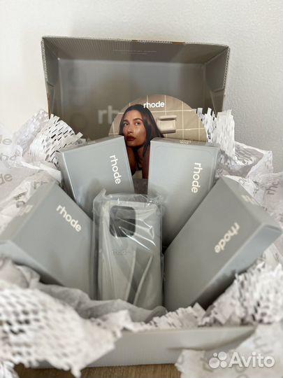 В наличии Чехол Rhode на iPhone