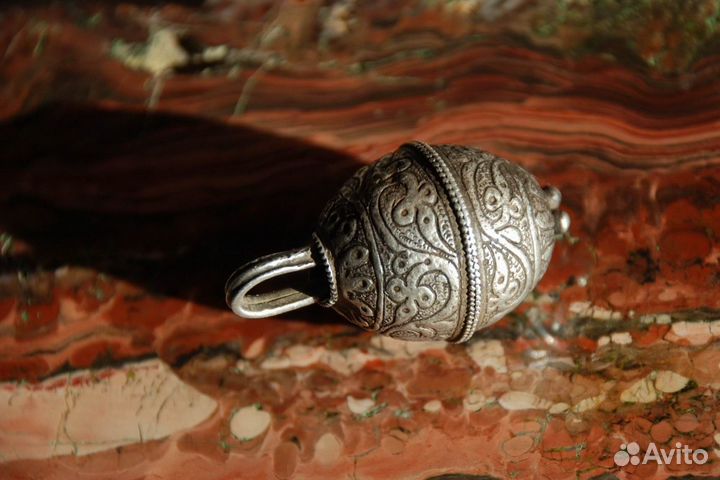 Серебряная подвеска с «желудями». Ожерелье женское