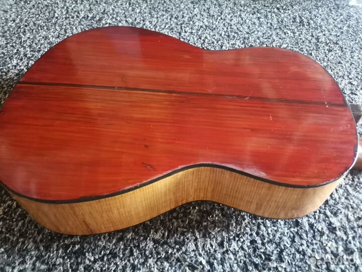 Акустическая гитара Луначарка