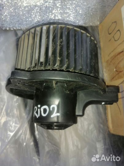 Моторчик печки KIA RIO 2