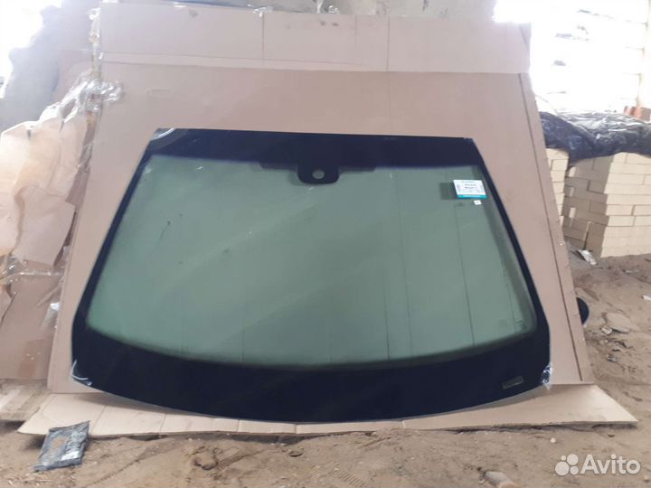 Лобовое стекло