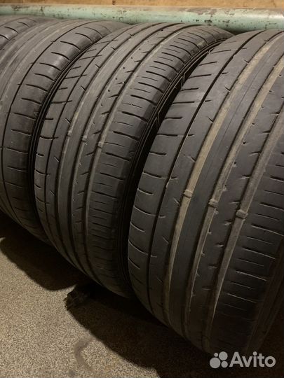 Dunlop SP Sport Maxx 050+ 245/45 R19 и 275/40 R19 96H