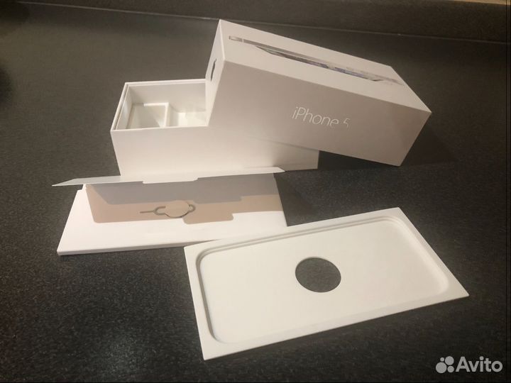 Коробка с документами от iPhone 5
