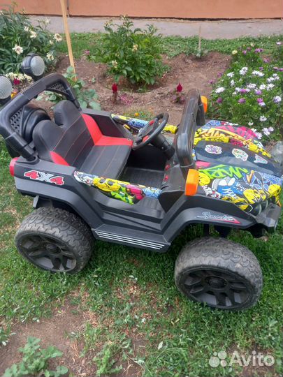 Детский электромобиль