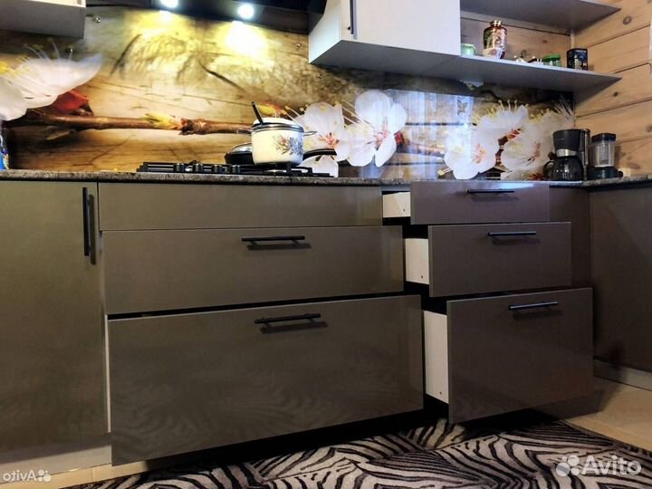 Кухня от фабрики мастера на заказ