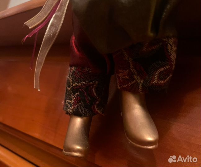 Интерьерная кукла музыкальная