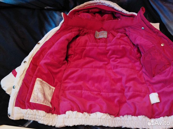 Продам куртку на девочку