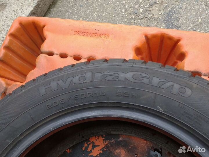 Goodyear HydraGrip 205/60 R16 92H
