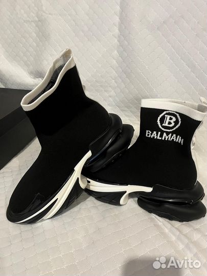 Новые кроссовки balmain