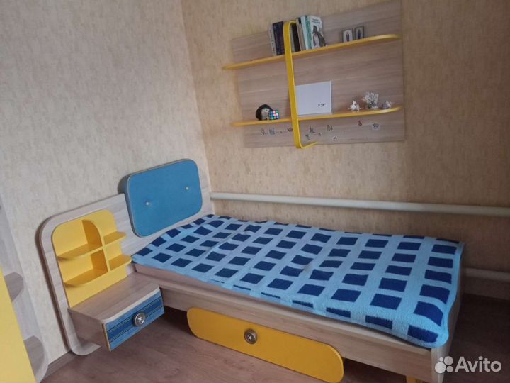 Спальный гарнитур бу