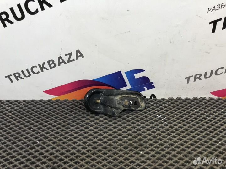 9418300214 Кронштейн воздухозаборника нижний