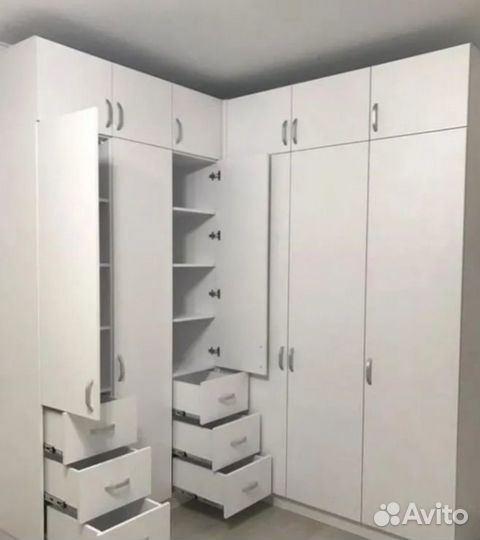 Шкаф