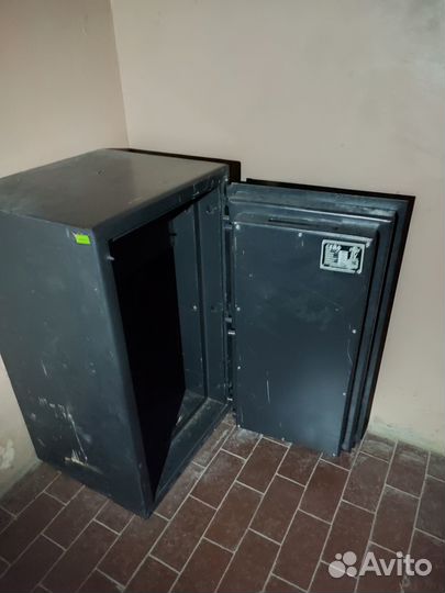 Продам сейф вм 6002 Рипост 4 класса