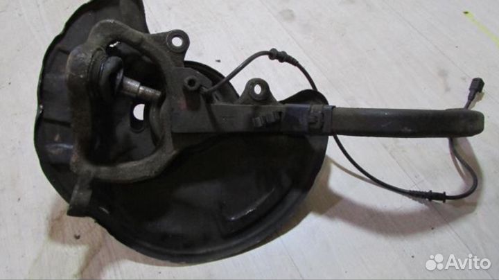 Кулак Ступица мерседес w211 Передний левый