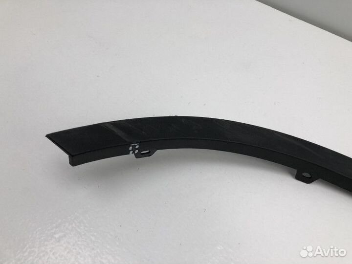 Накладка заднего крыла правого Geely Atlas