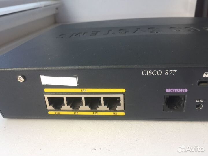 Маршрутизатор Cisco 877 с блоком питания