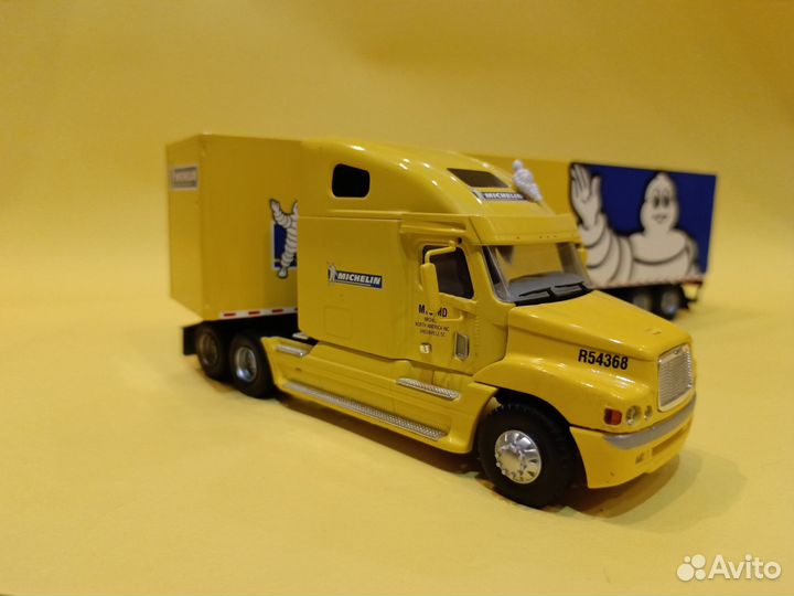Freightliner 1/43
