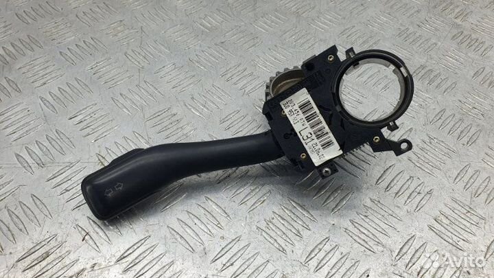 Переключатель поворотов подрулевой Skoda Superb 1