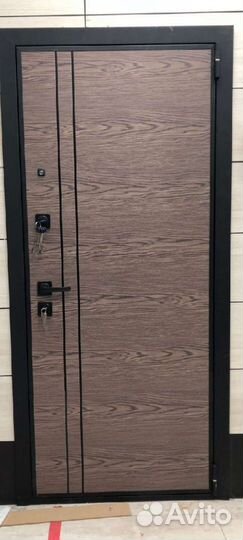 Дверь входная металлическая