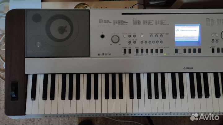 Yamaha DGX 640