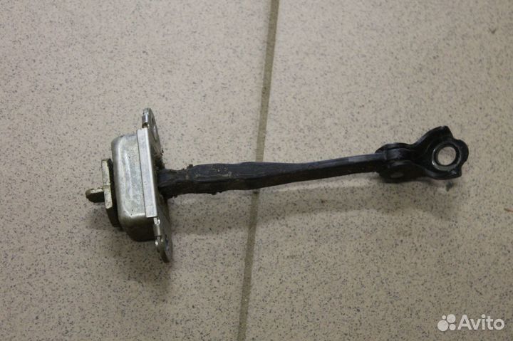 Ограничитель двери Nissan Juke F15 82430-1KA0A