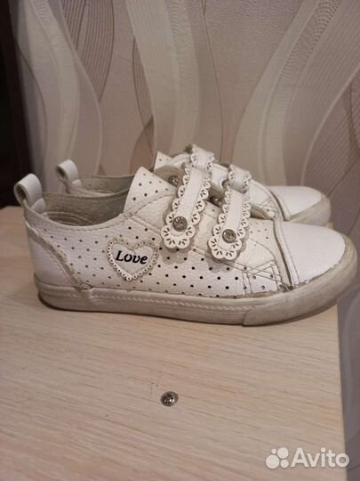 Обувь на девочку