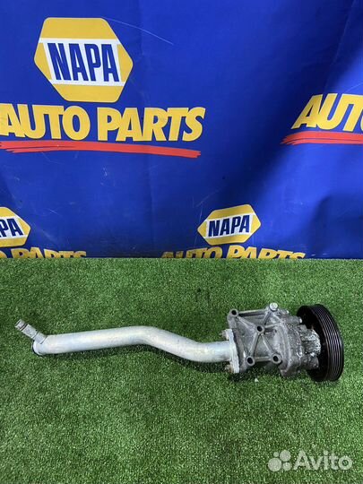 Помпа mitsubishi 4b11