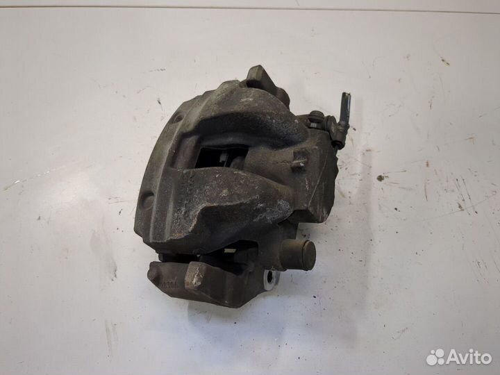 Суппорт Volvo S90, 2018