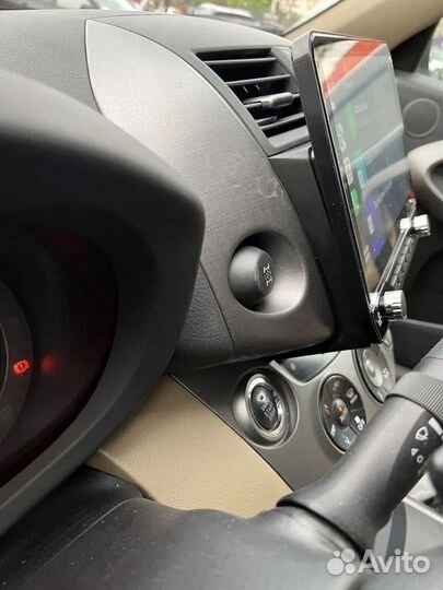 Магнитола на Toyota RAV4 XA30 с камерой
